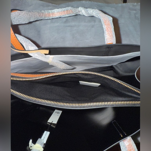 Marc Jacobs Grind Colorblock Leather Tote Bag in Smoked Almond Multi - Picture 6 of 10